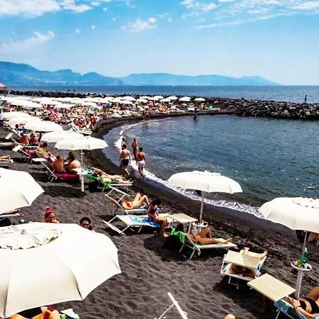 Poppea - Tra Napoli, Pompei E Sorrento *